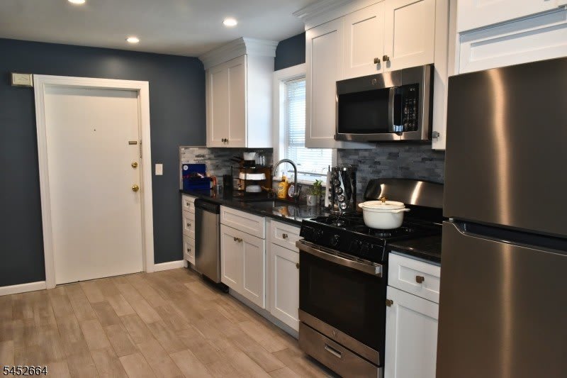 139 Ray St – photo 4