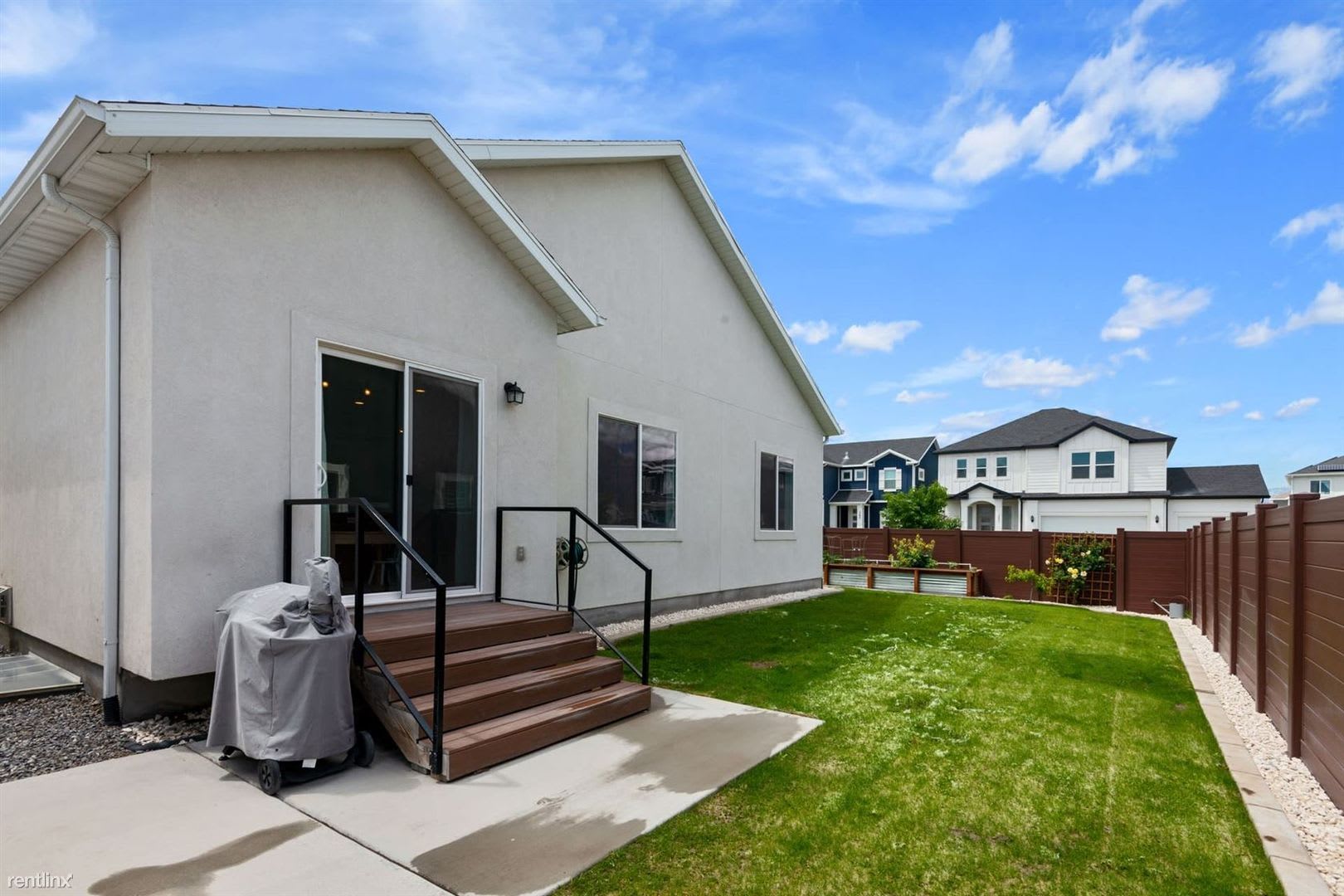 322 North 240 East – photo 4
