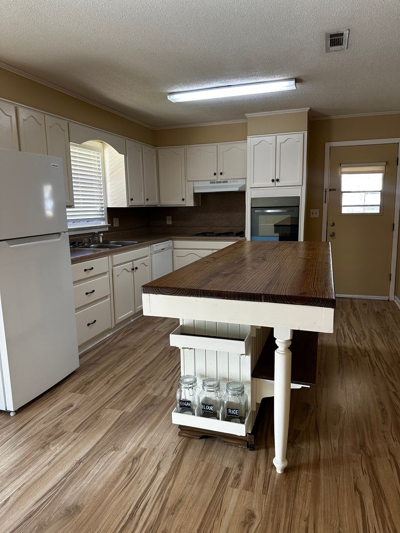 204 Walnut Drive, Enterprise, AL – photo 3