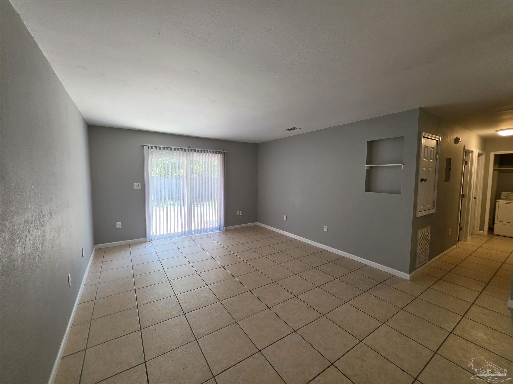 3346 Greenbriar Cir – photo 3