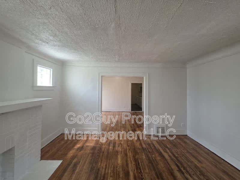 5276 Maryland Street – photo 5