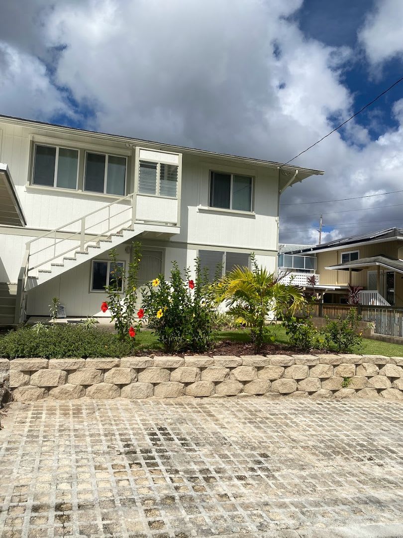 Palolo Valley, ground floor SPACIOUS duplex 2 bed, 2 bath, 1 parking stall includes water and sewer – photo 1