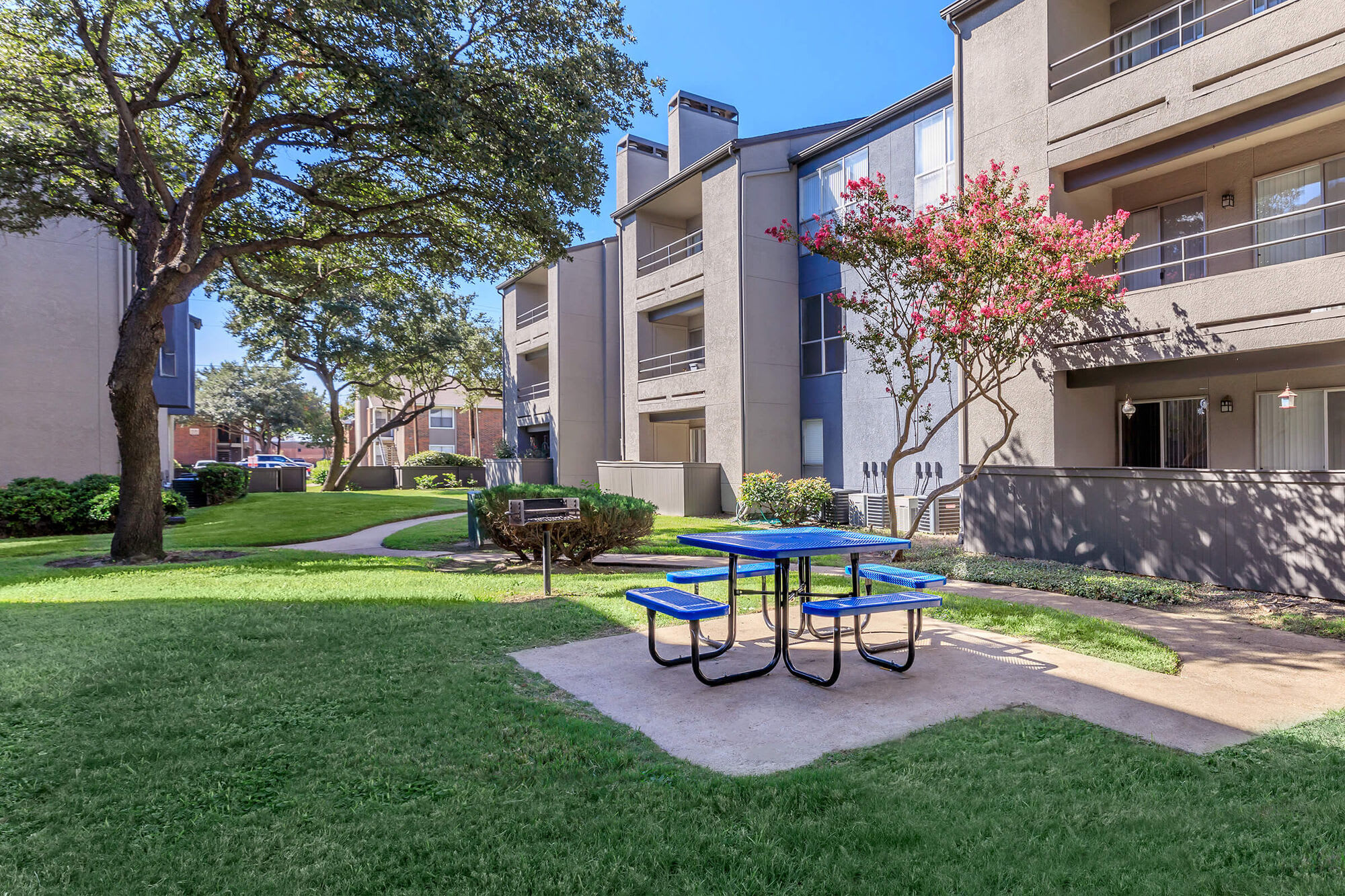 One Townecrest Apartments – photo 5