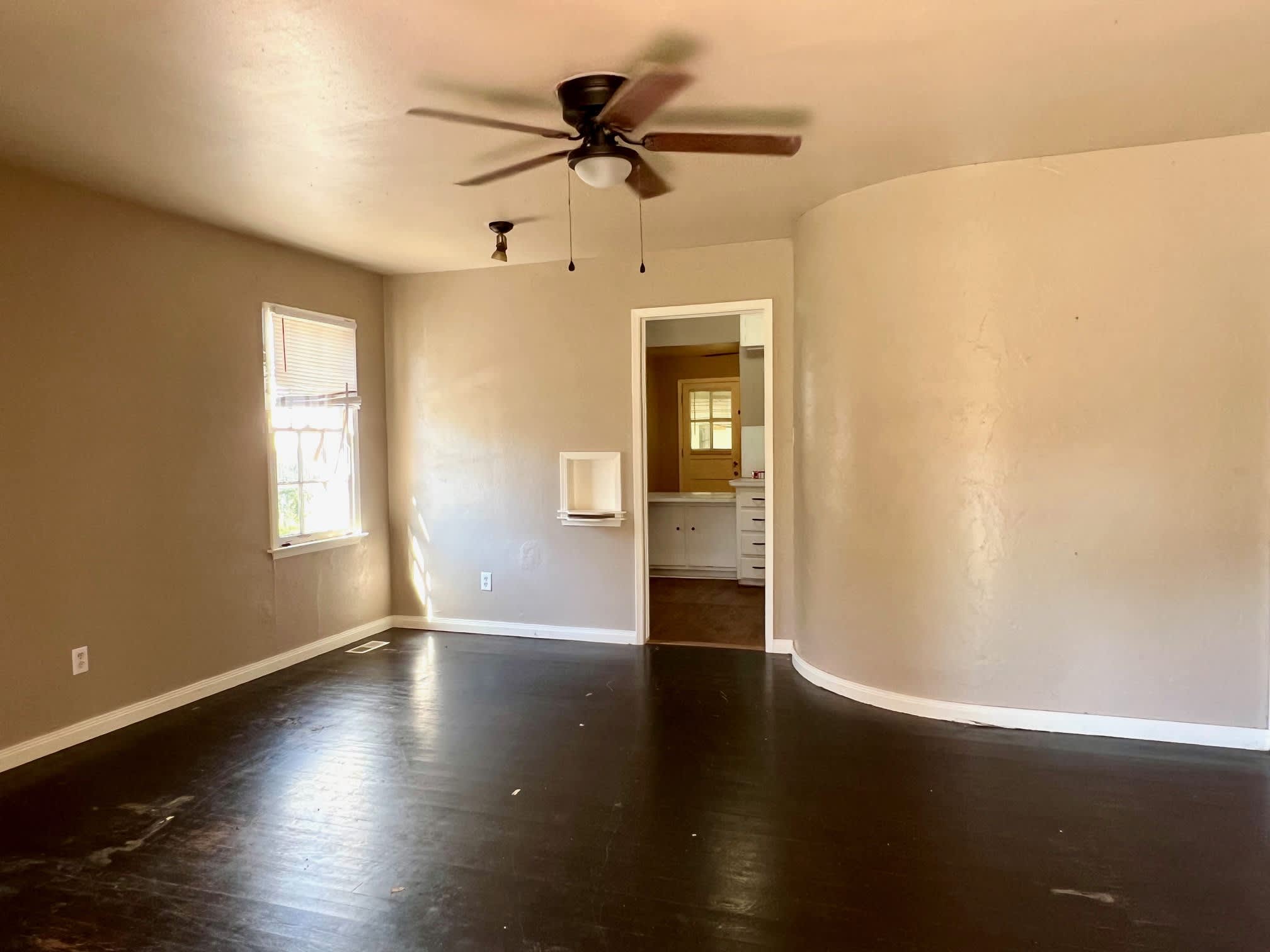 533 East Fairchild Drive – photo 2