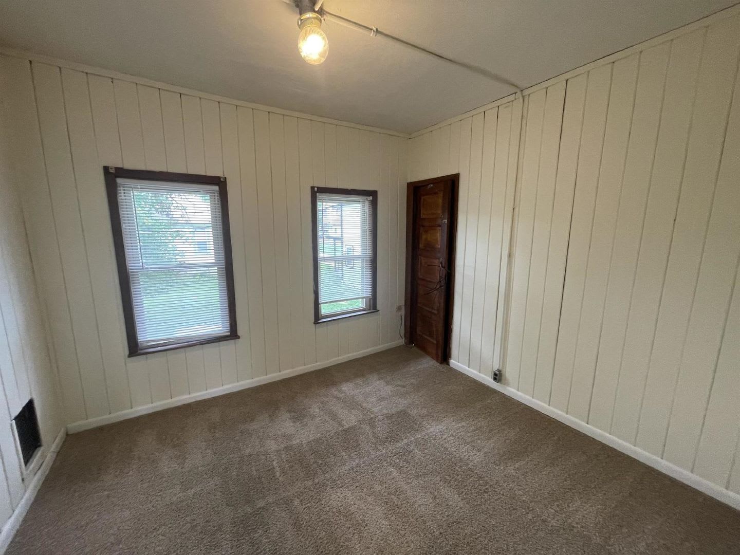 221 E. 9th St. – photo 4