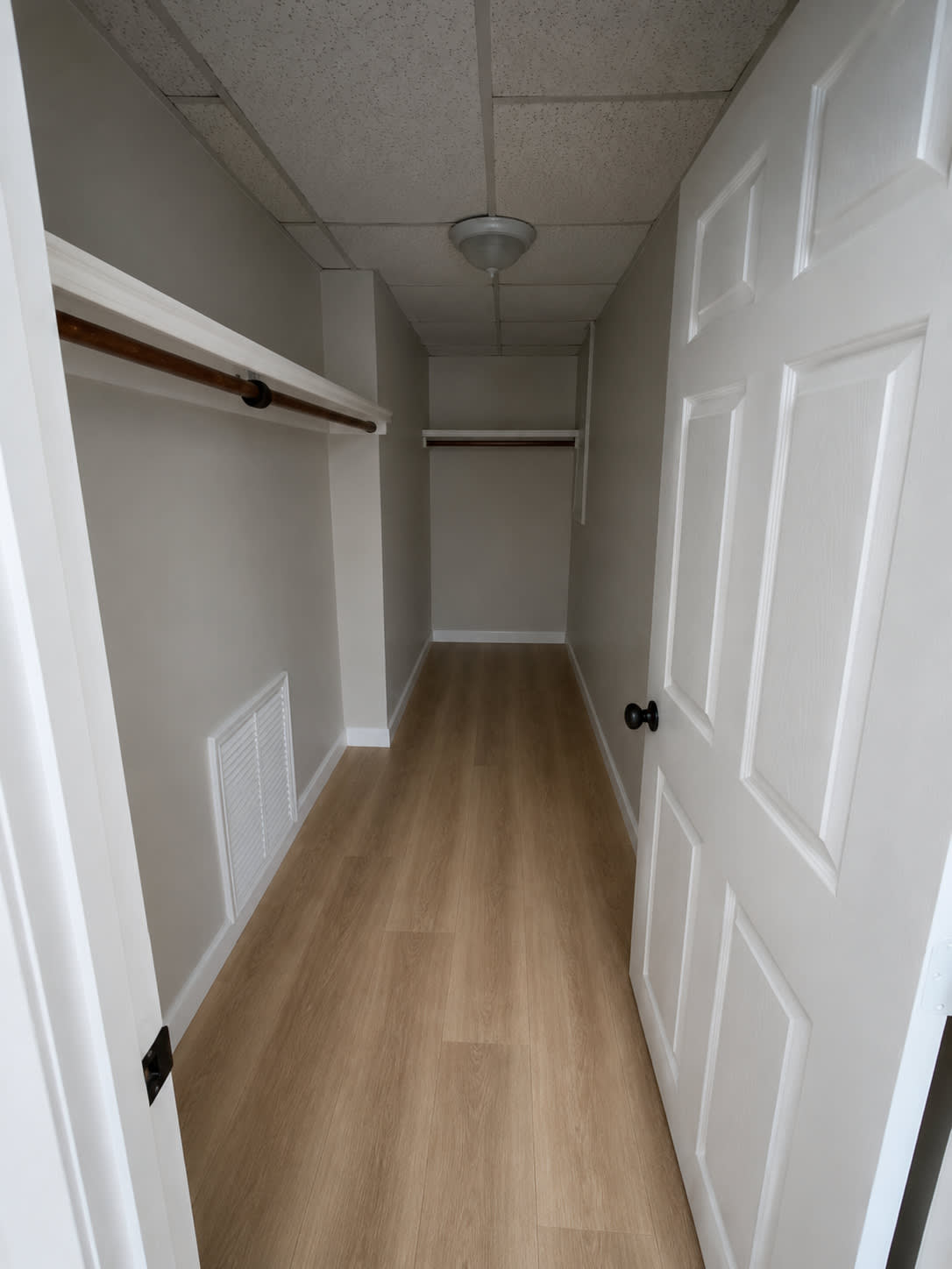 351 Montaup Street – photo 5