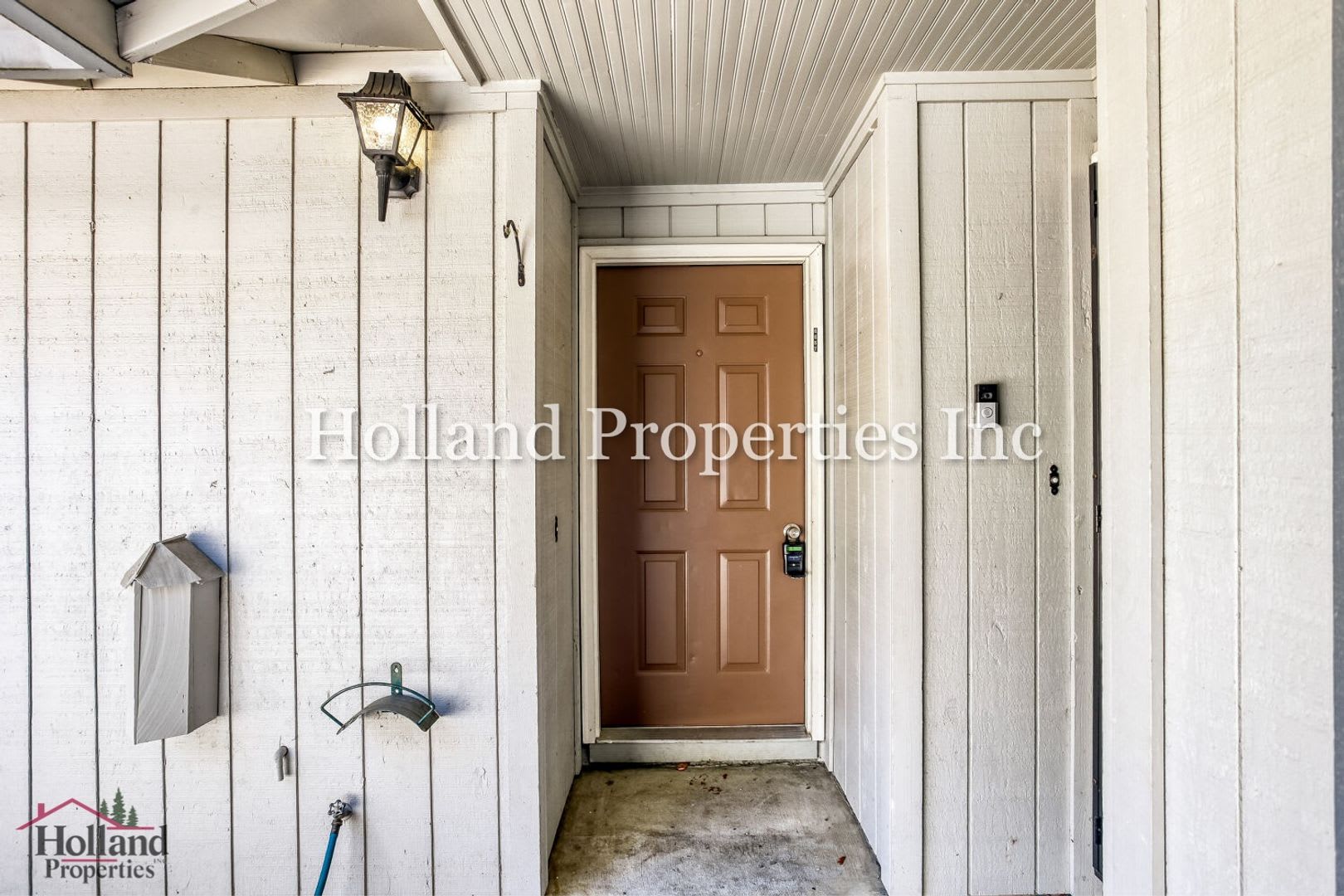 Charming Single Level Beaverton Home With Fenced Yard Detached Garage – photo 2