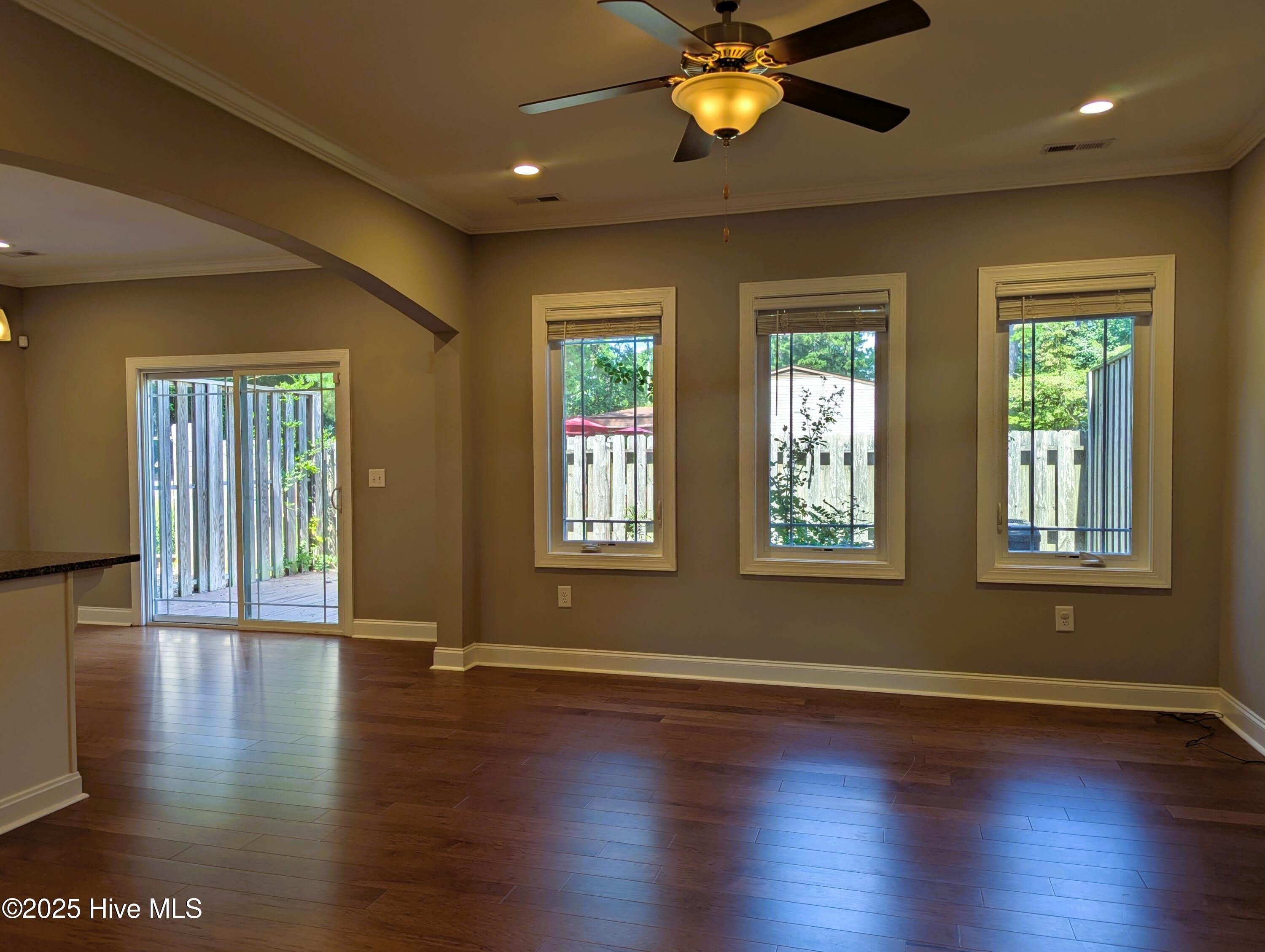 673 S Ashe Street – photo 5