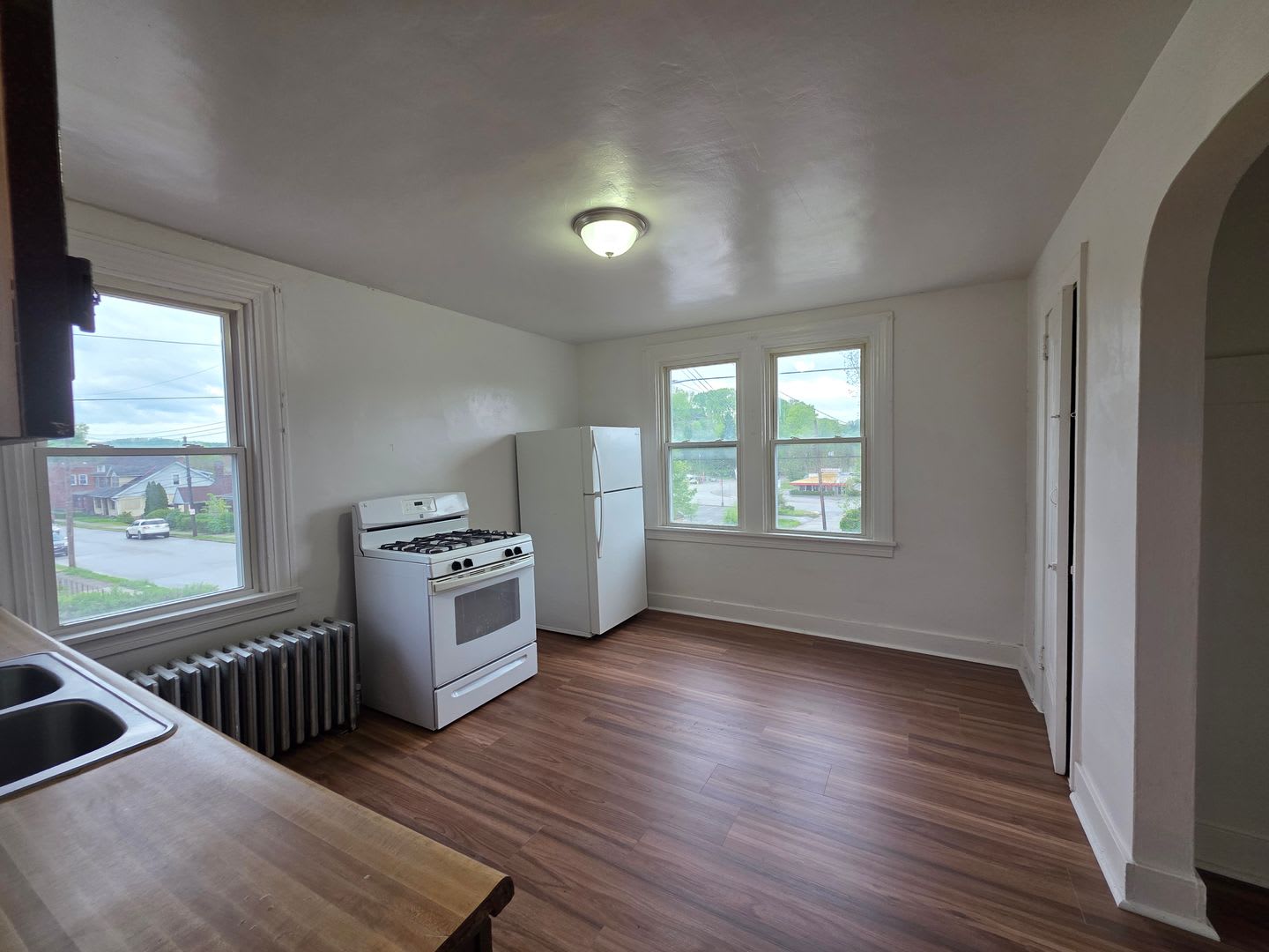 4 bedroom 1 bathroom apartment for rent in Clairton PA – photo 2