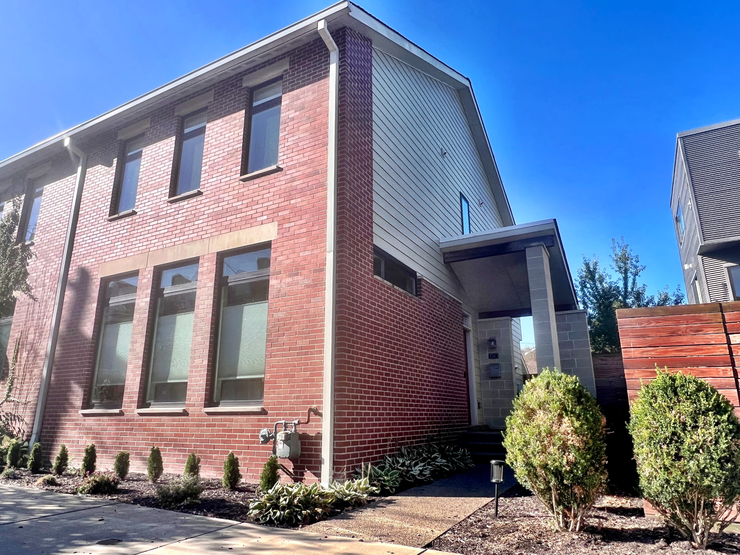 130 Home Street – photo 1
