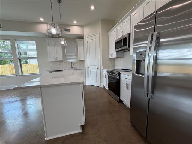 118 BERGER Street – photo 5