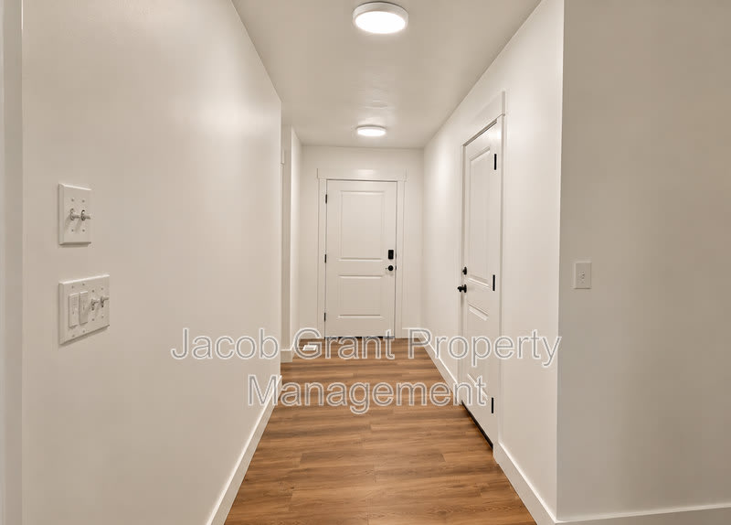 5884 Rammell Rd – photo 3