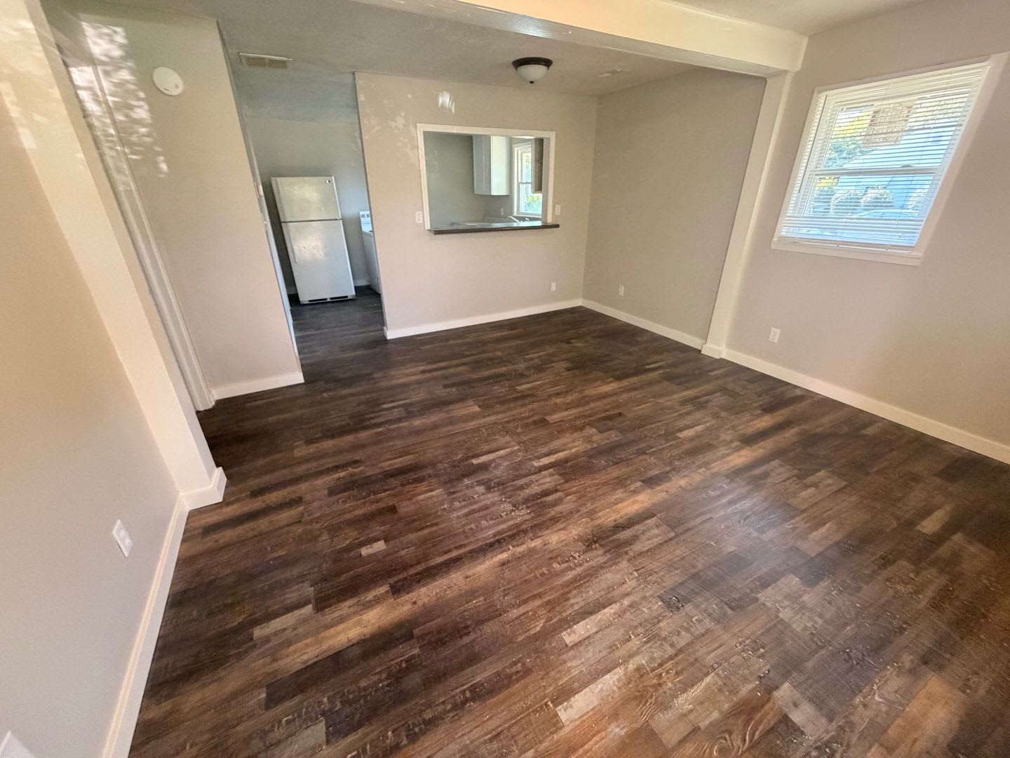 Spacious One Bedroom Located Near 21St And Lafayette Rd – photo 1