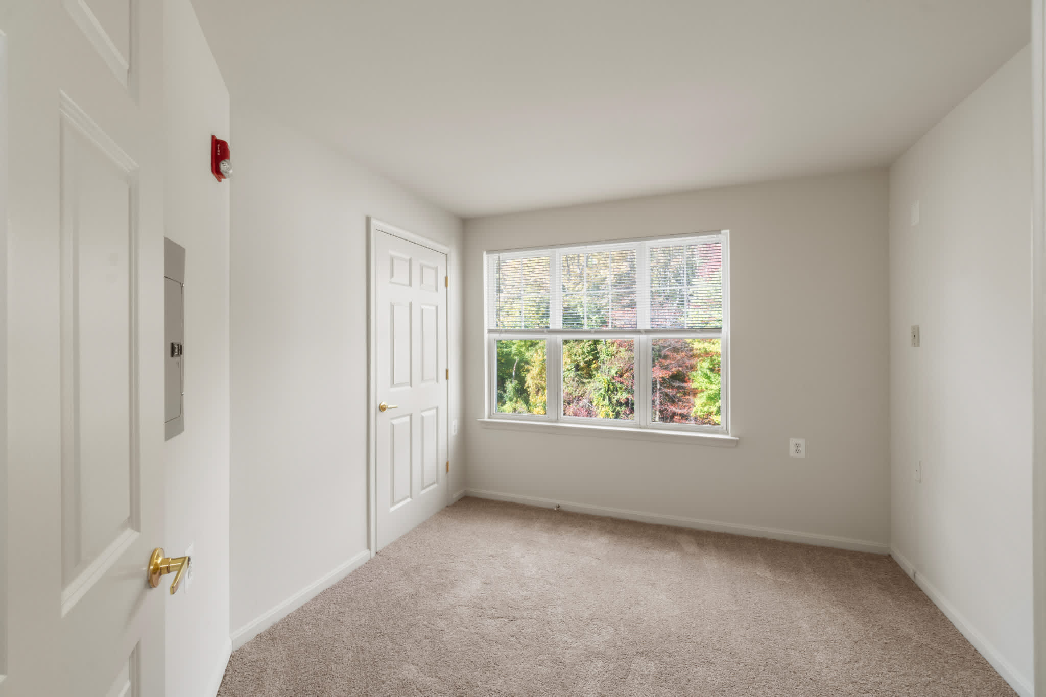 River Point Apartments – photo 4