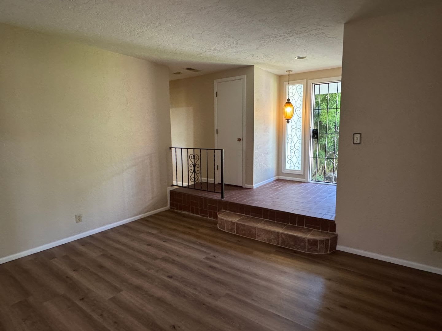3 Bedroom, 2 Bathroom Home near Osuna & San Pedro – photo 5