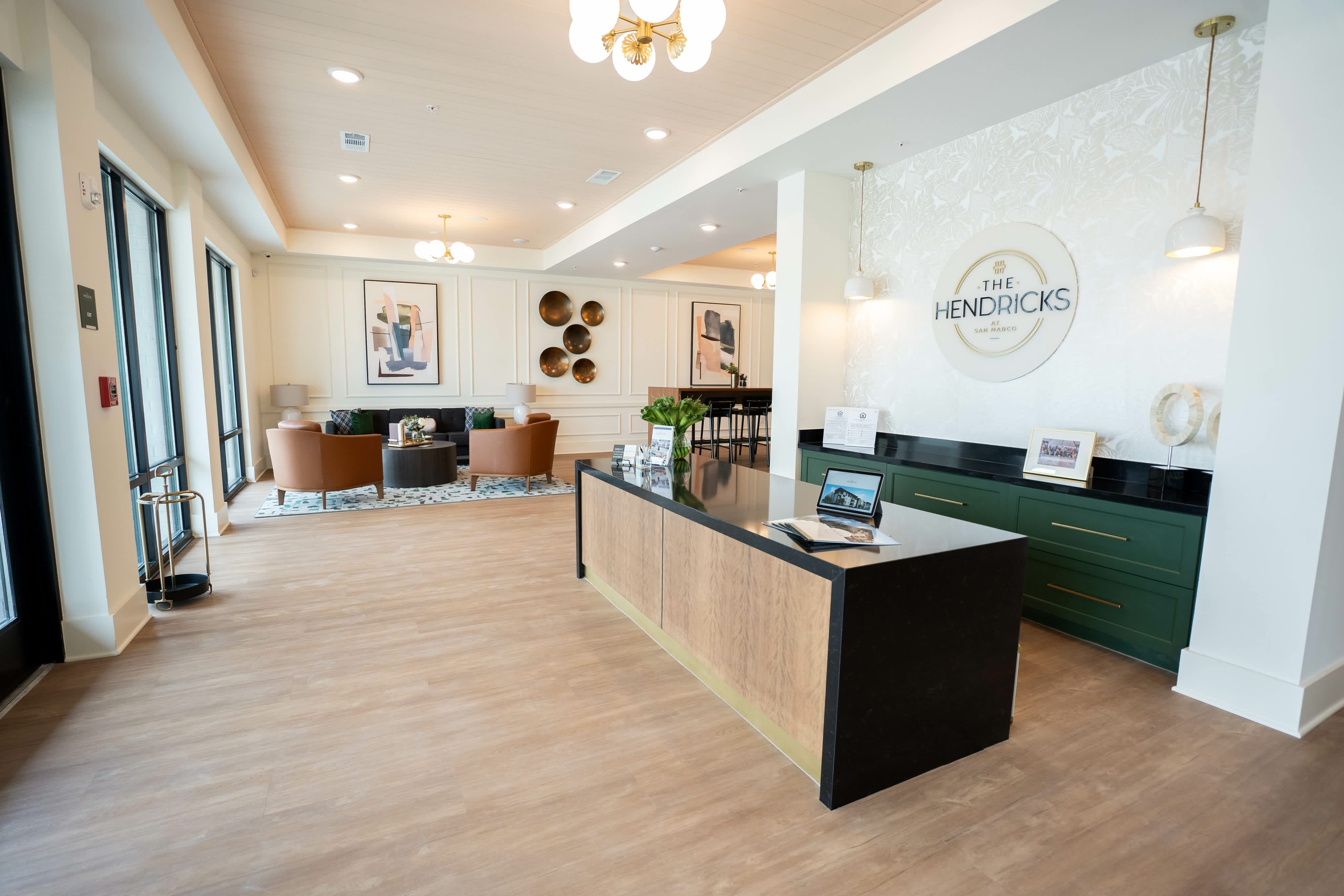 Hendricks Apartments – photo 1