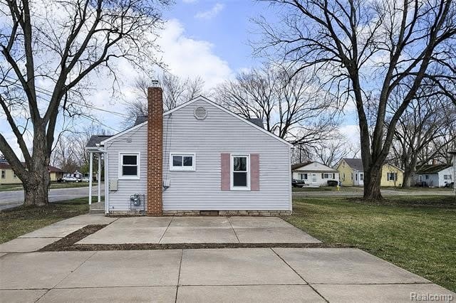 7451 Cavell Street – photo 4