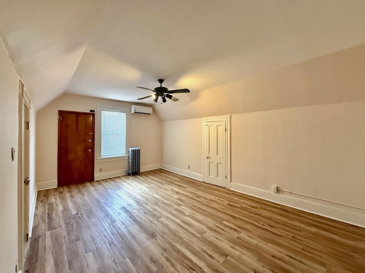 347 Avenue C – photo 4