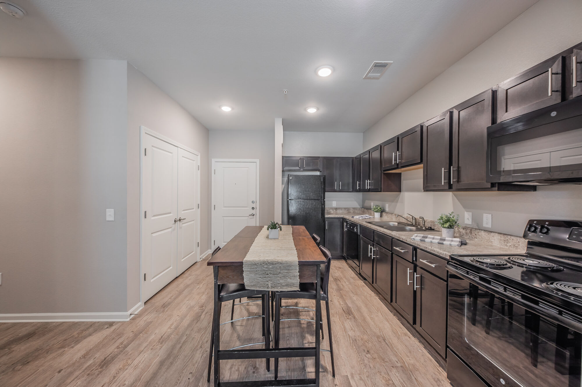 3 Springs Apartments – photo 2