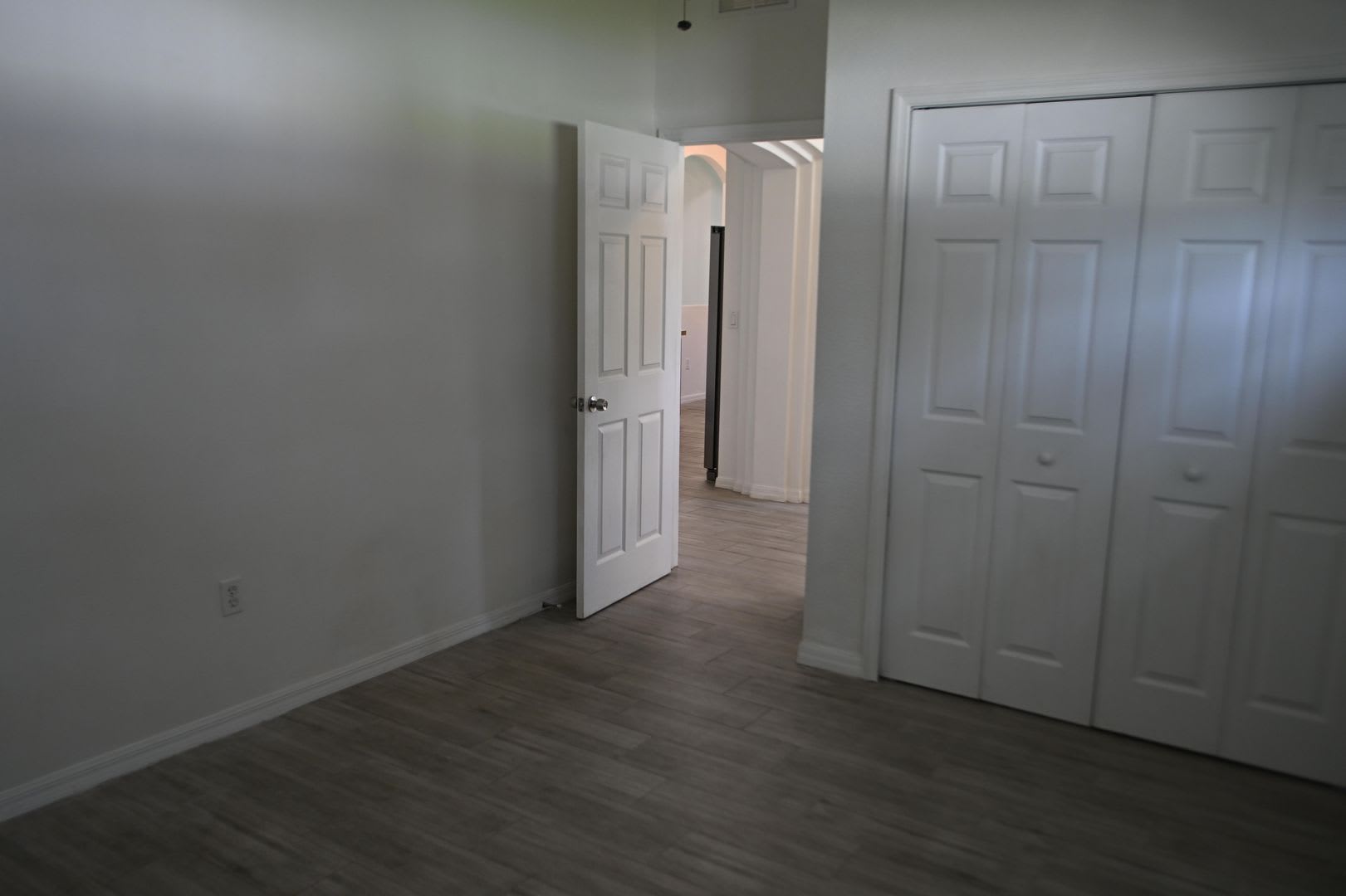Large 4 bedroom home awaits your arrival! – photo 4
