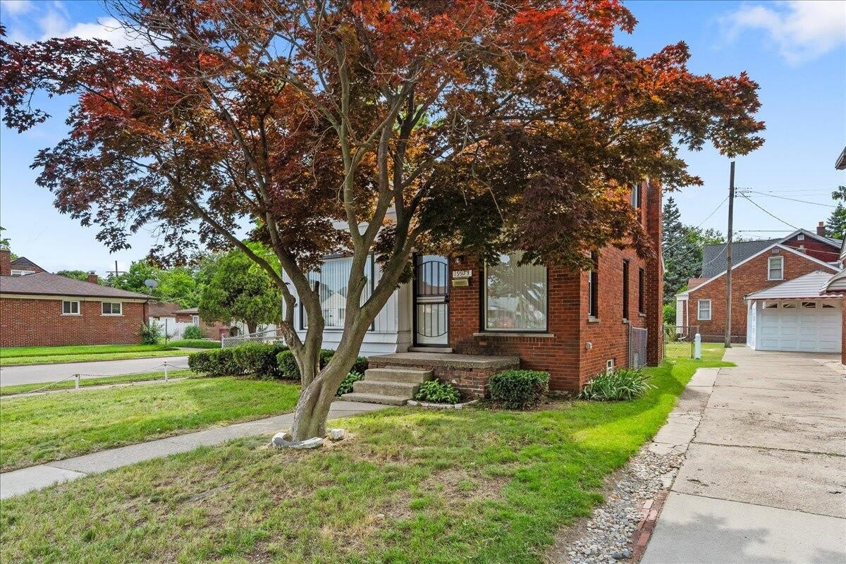 19953 Regent Drive – photo 2