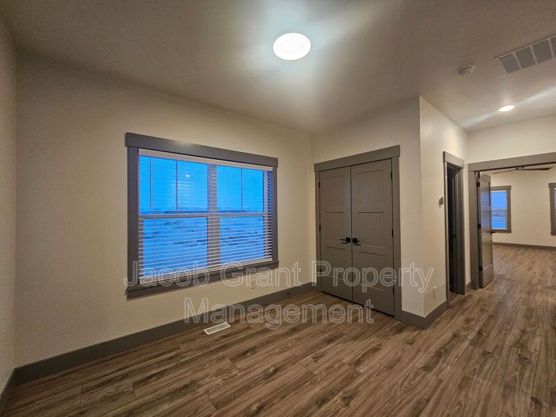 5157 N Beach Dr – photo 5