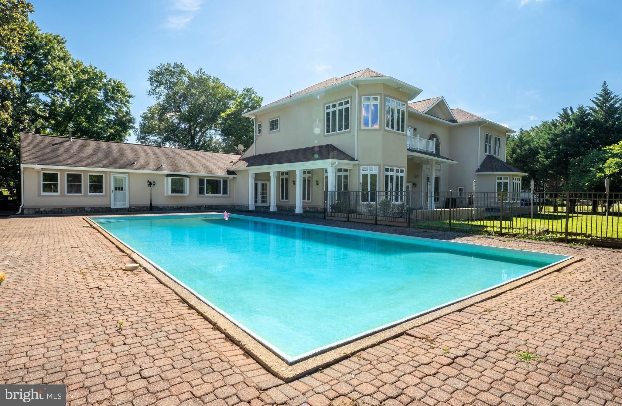 10805 GLEN Road – photo 1