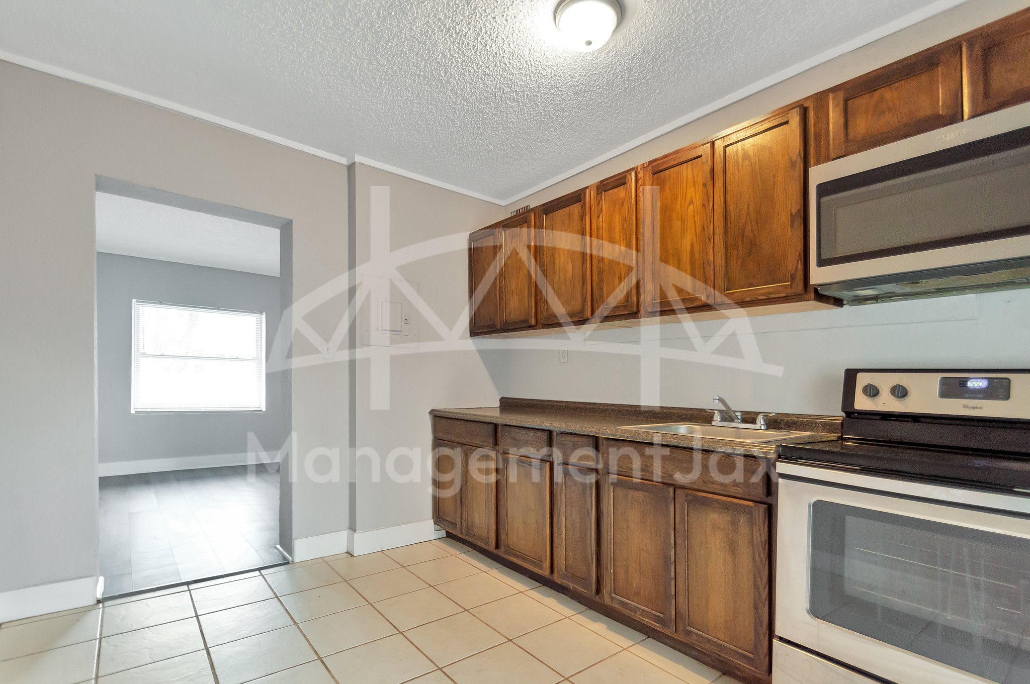 1842 West 26th Street – photo 4