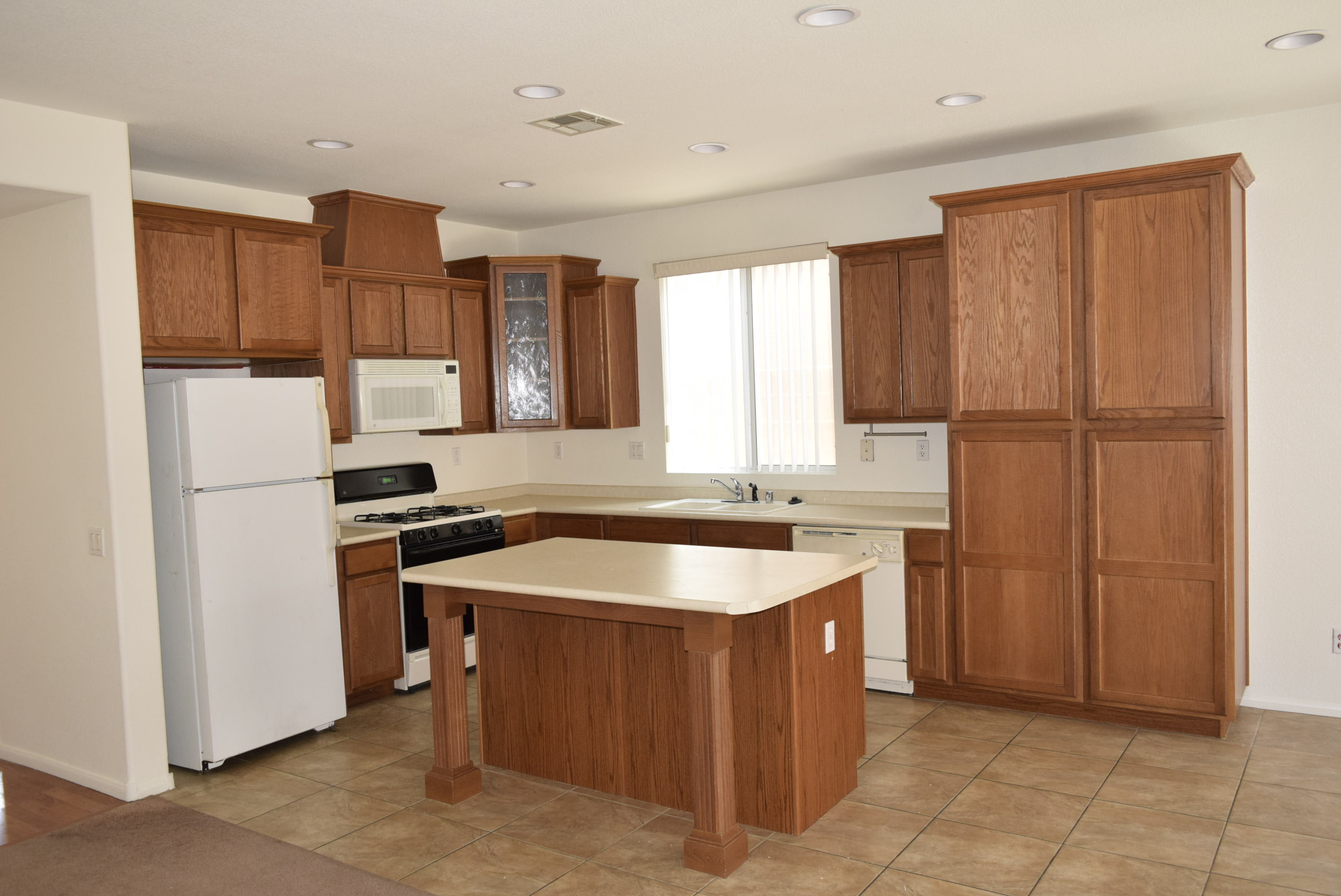993 Kern River Avenue – photo 3