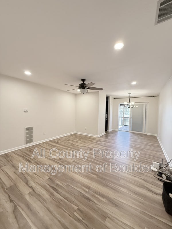 1576 Bradley Drive – photo 1