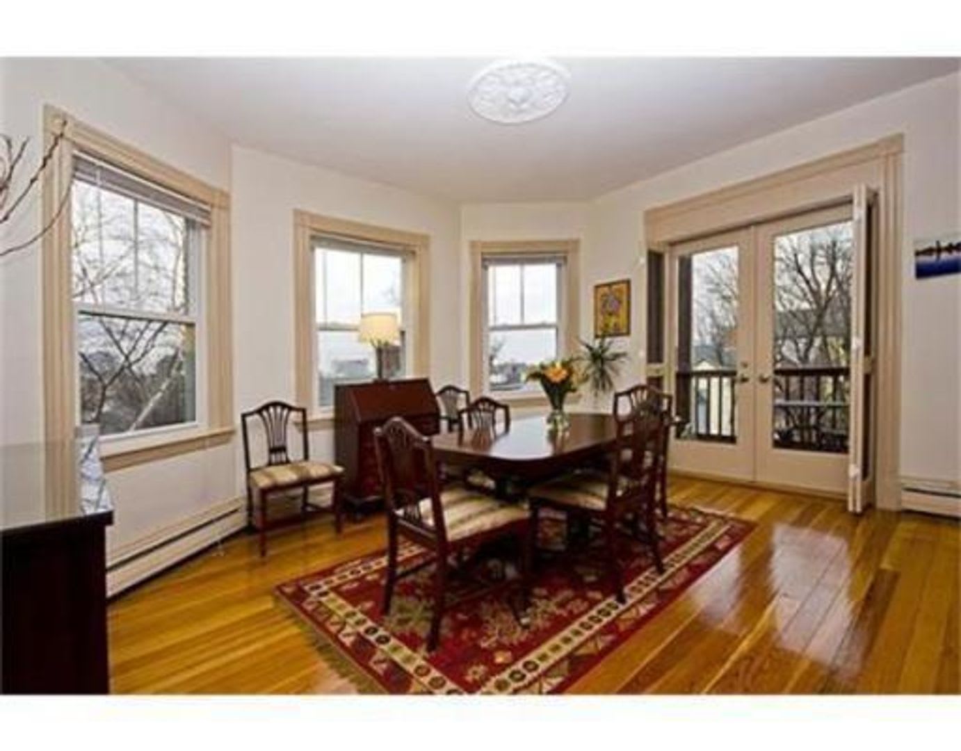 Mission Hill 3 Bed – photo 5