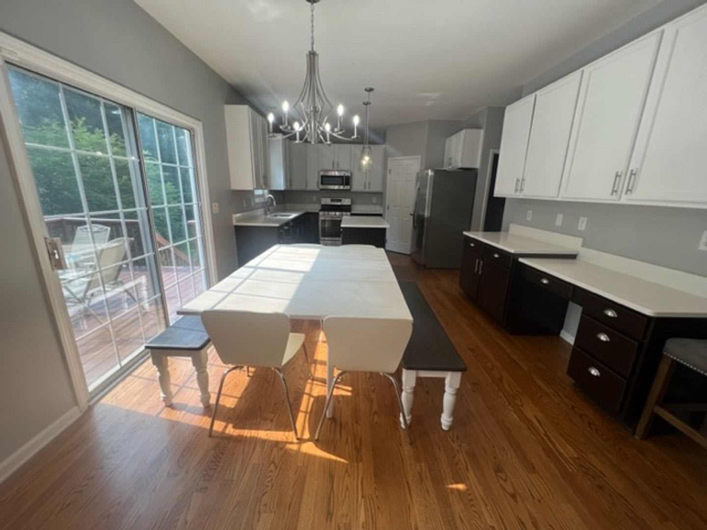 Room For Rent In 6 Bedroom House At 2119 Abby Knoll Dr – photo 1