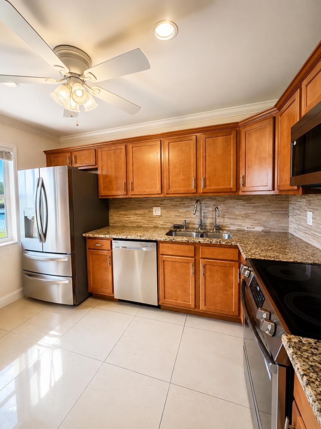 157 LAKE ANNE Drive – photo 2
