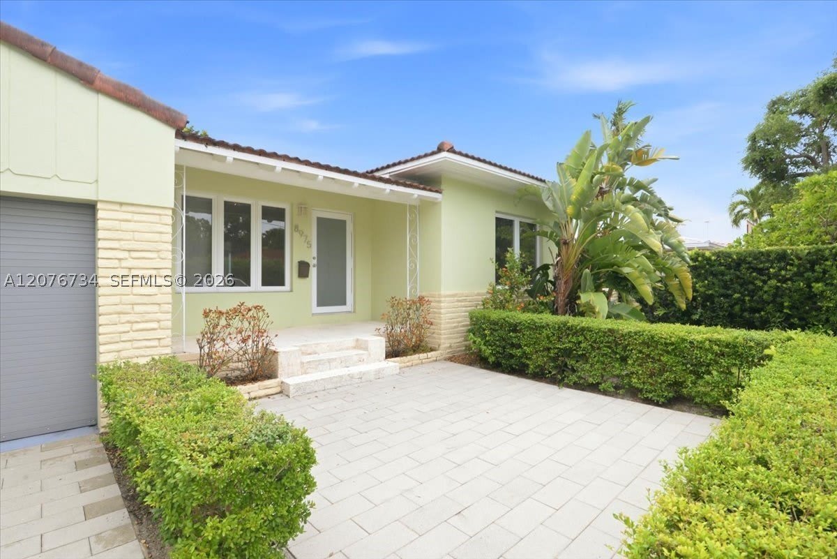 8975 Froude Ave – photo 2