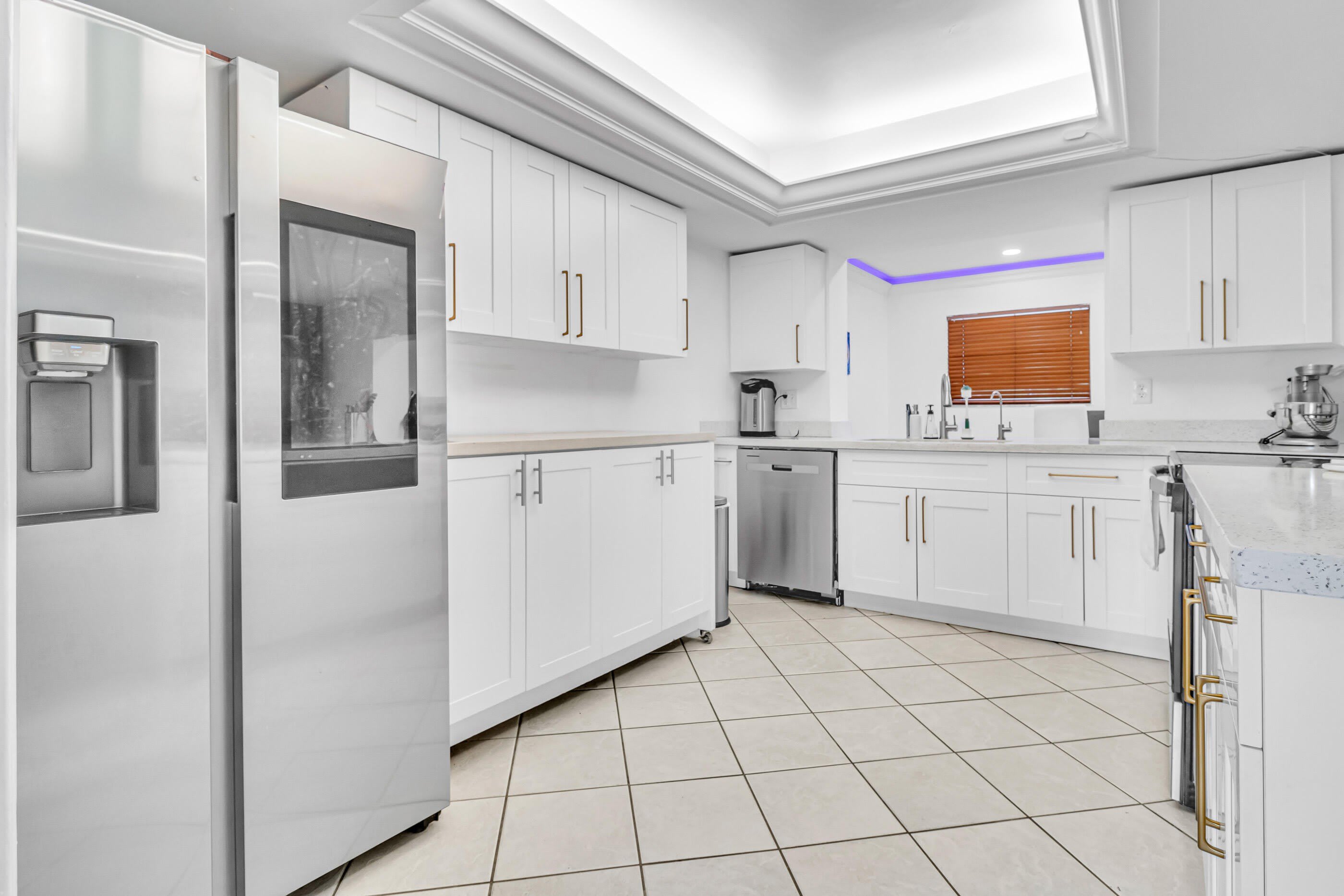 2200 N 47th Avenue – photo 5