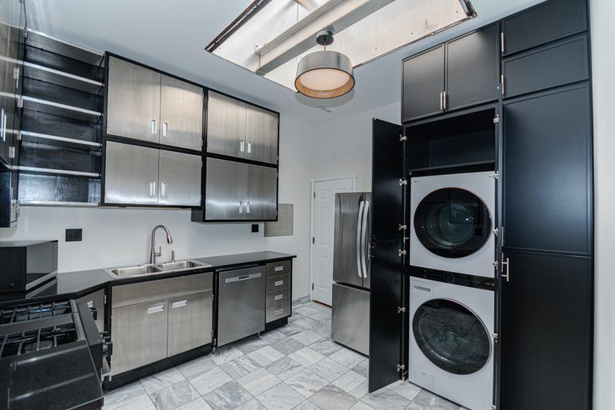 1024 North Western Ave – photo 4