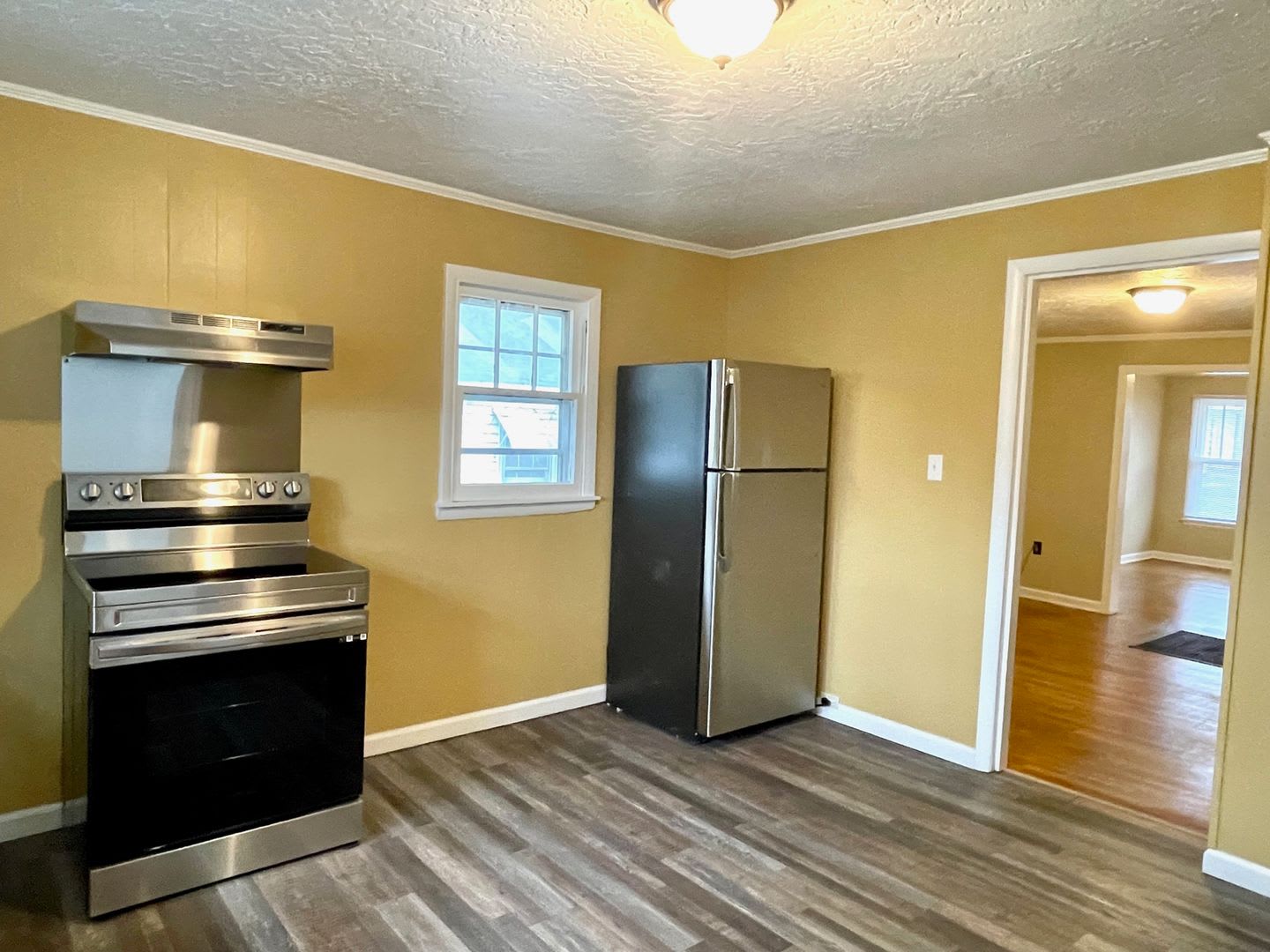 255 Highview – photo 3