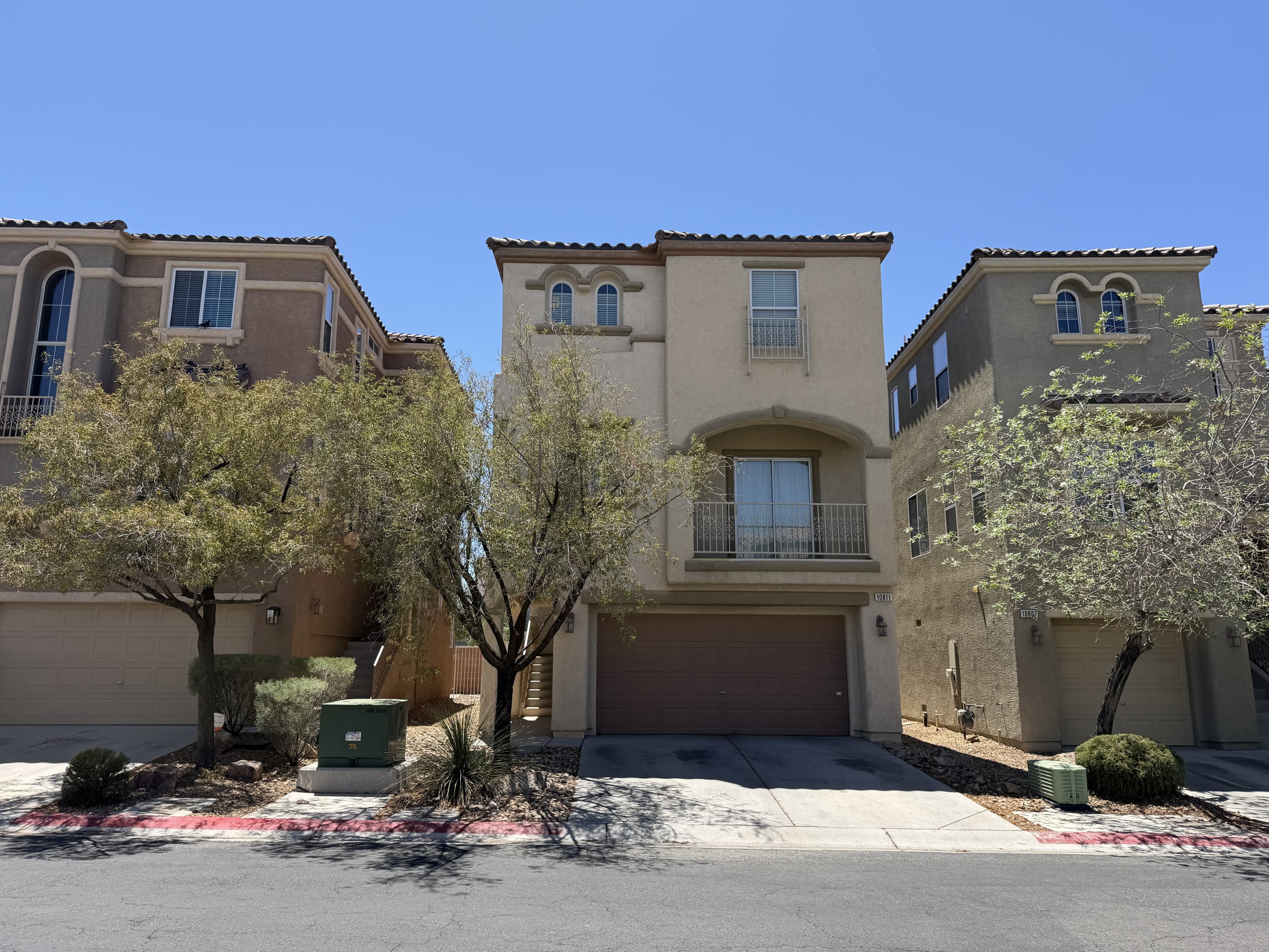 10811 Ackers Drive – photo 1