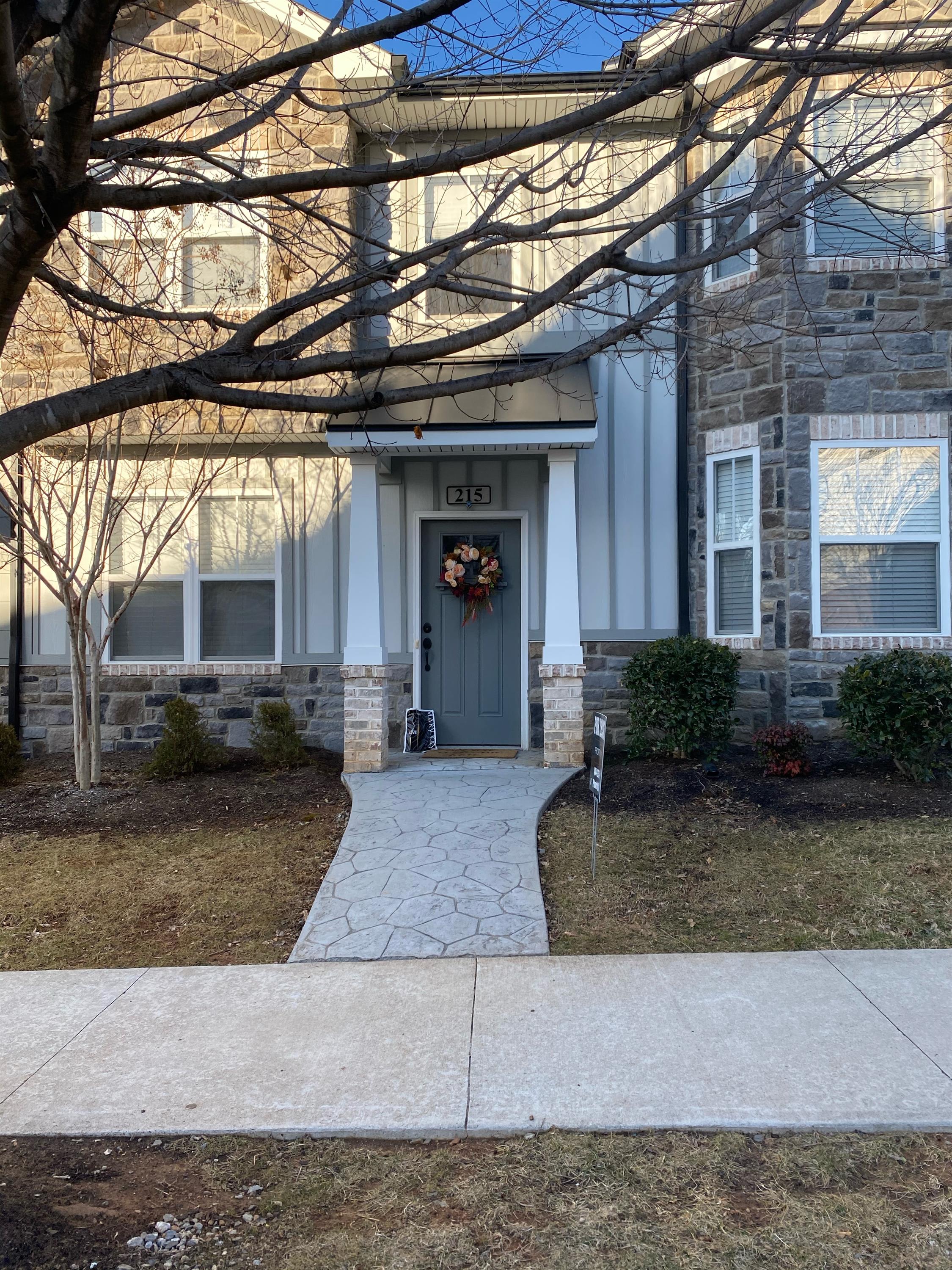 215 Capstone Drive – photo 2