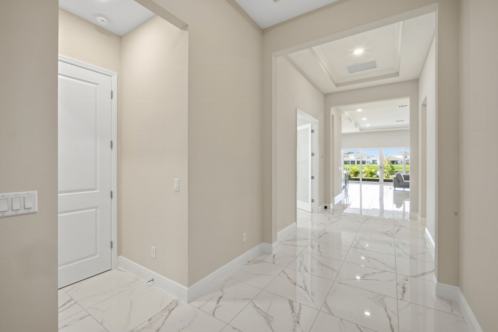 3 Bedrooms 3 5 Bathrooms Brand Newer Luxury Home In Mirada Resort Style Living – photo 3