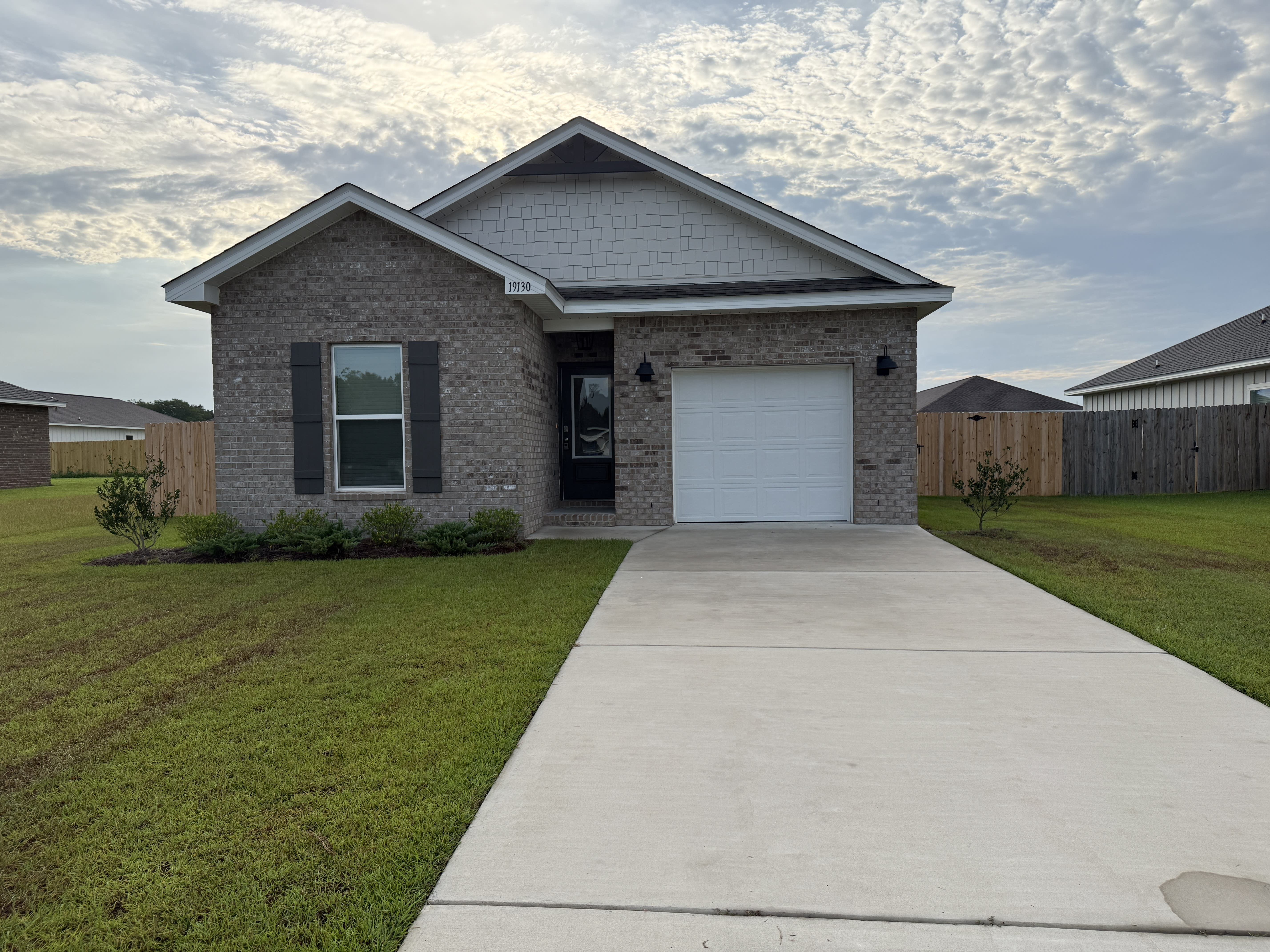 19130 Treehill Ln – photo 1