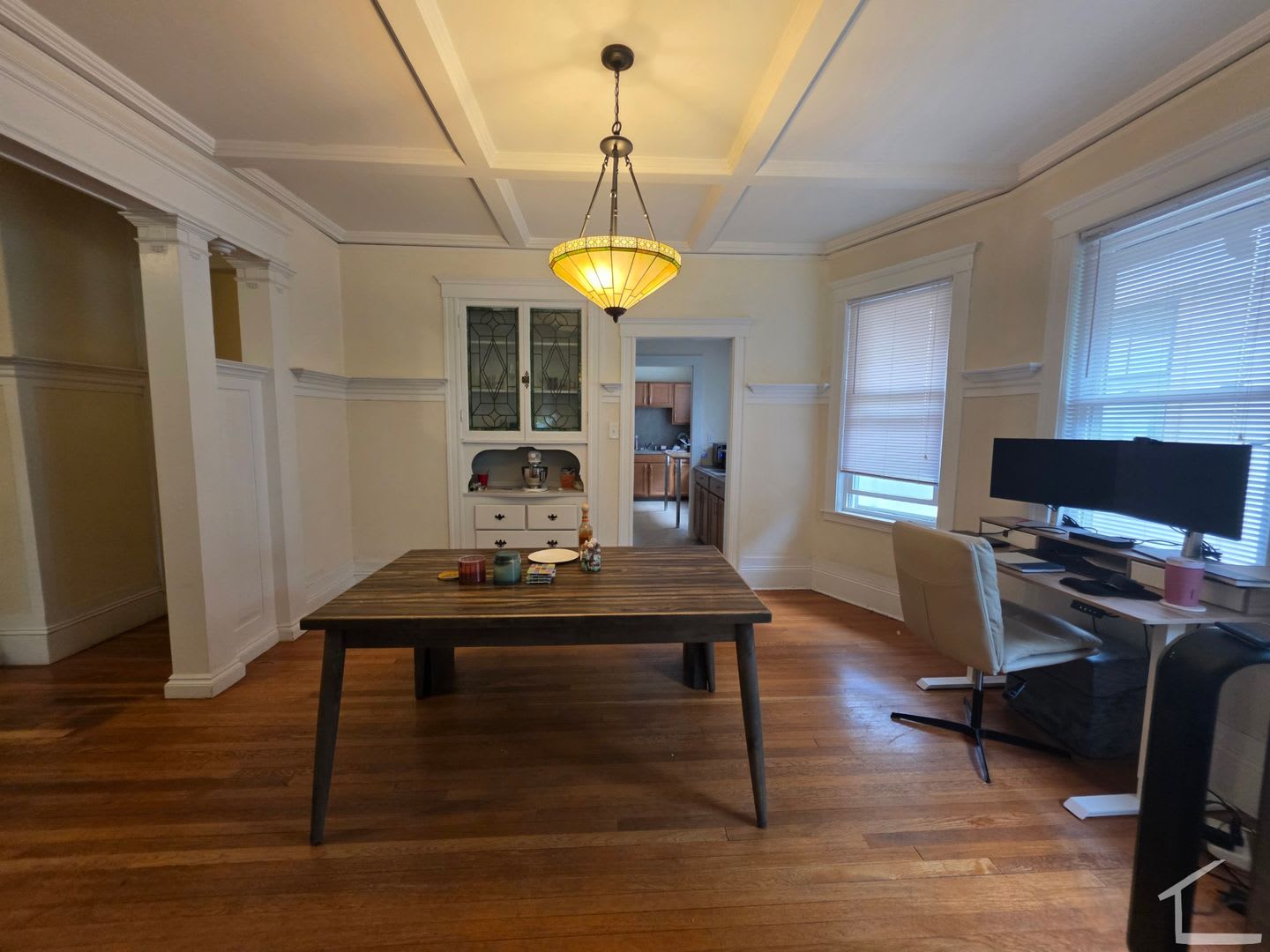 Spacious Modern Brookline 3 Bed Unit Available 9 1 26 – photo 4