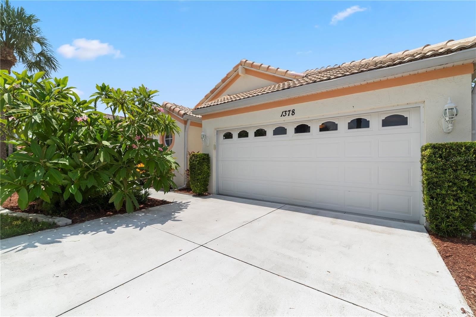 1378 CAPRI ISLES Boulevard – photo 2