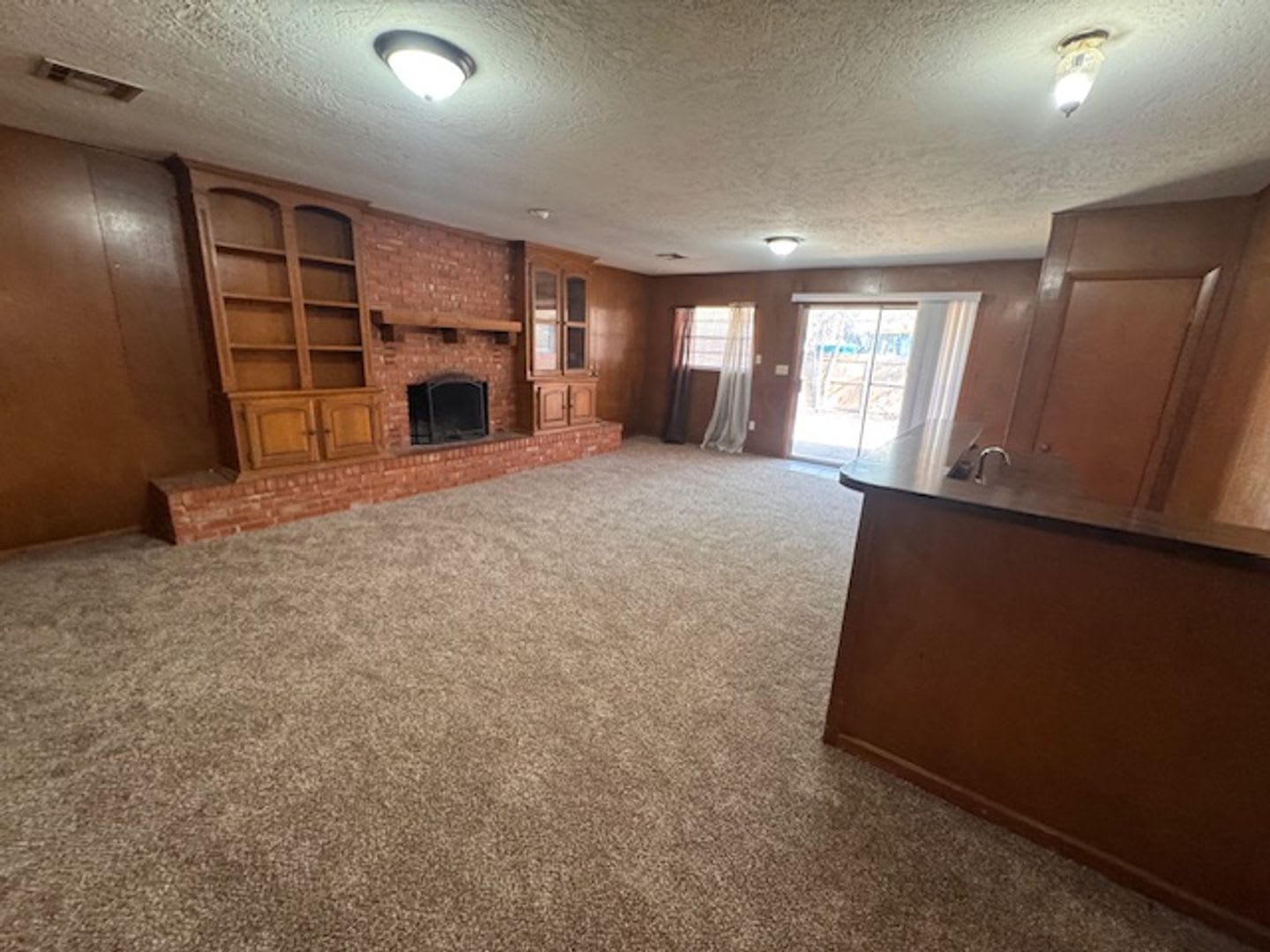 3 bed 2 bath in a great neighborhood in Norman, Refreshed and ready for move in! – photo 3
