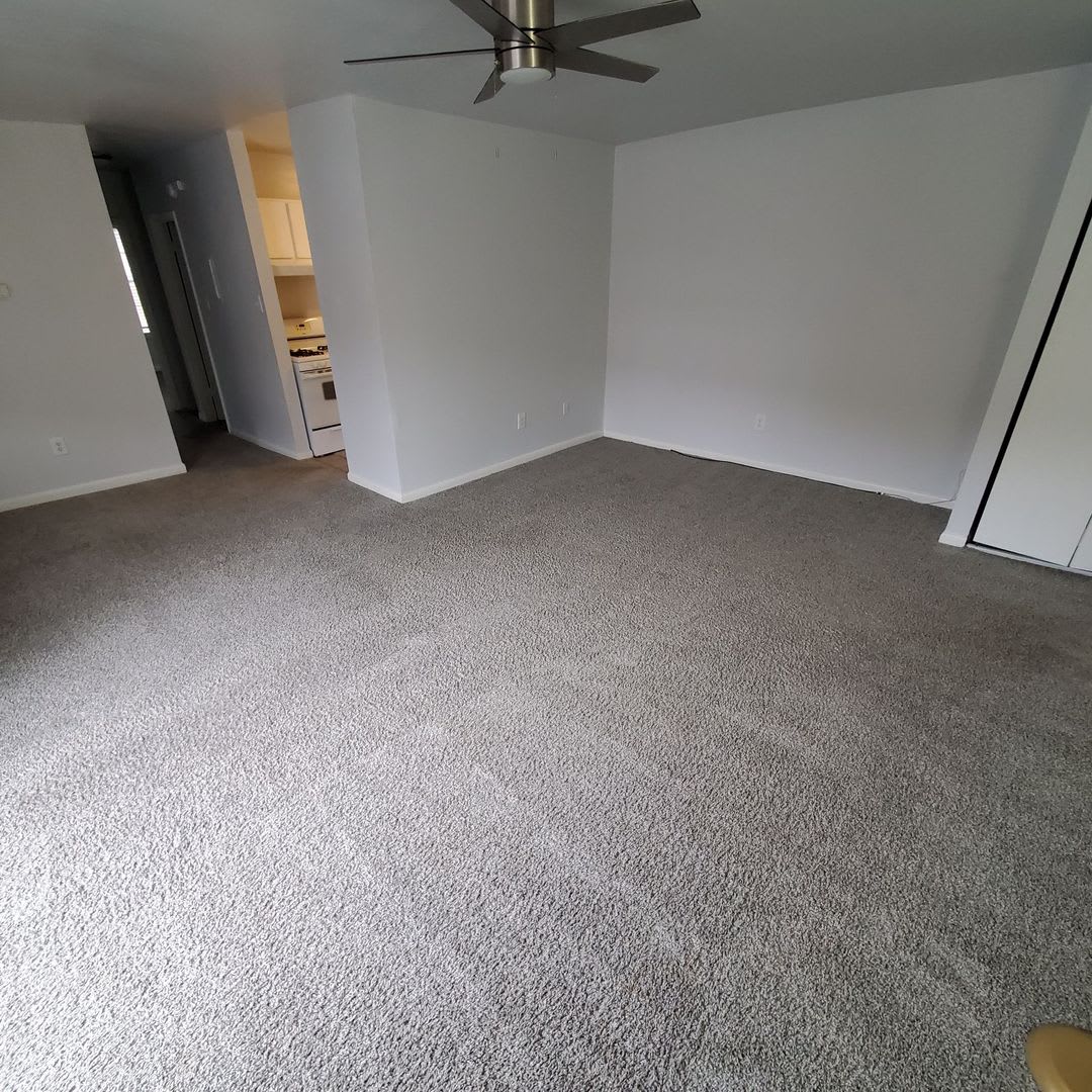 Two Bedroom Apartment Available At Barracks West – photo 2