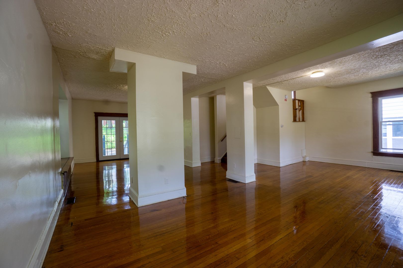 960 Lancaster Ave – photo 4