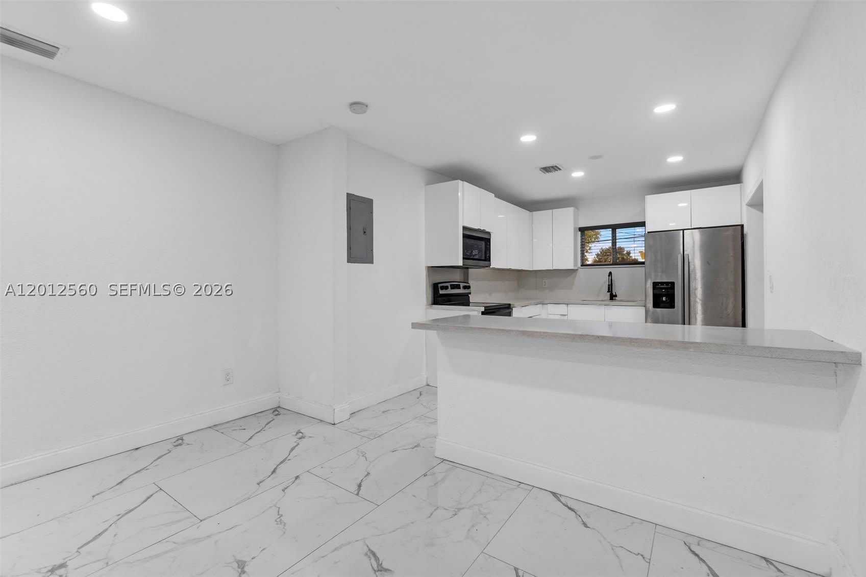 4530 Sw 25Th St – photo 3