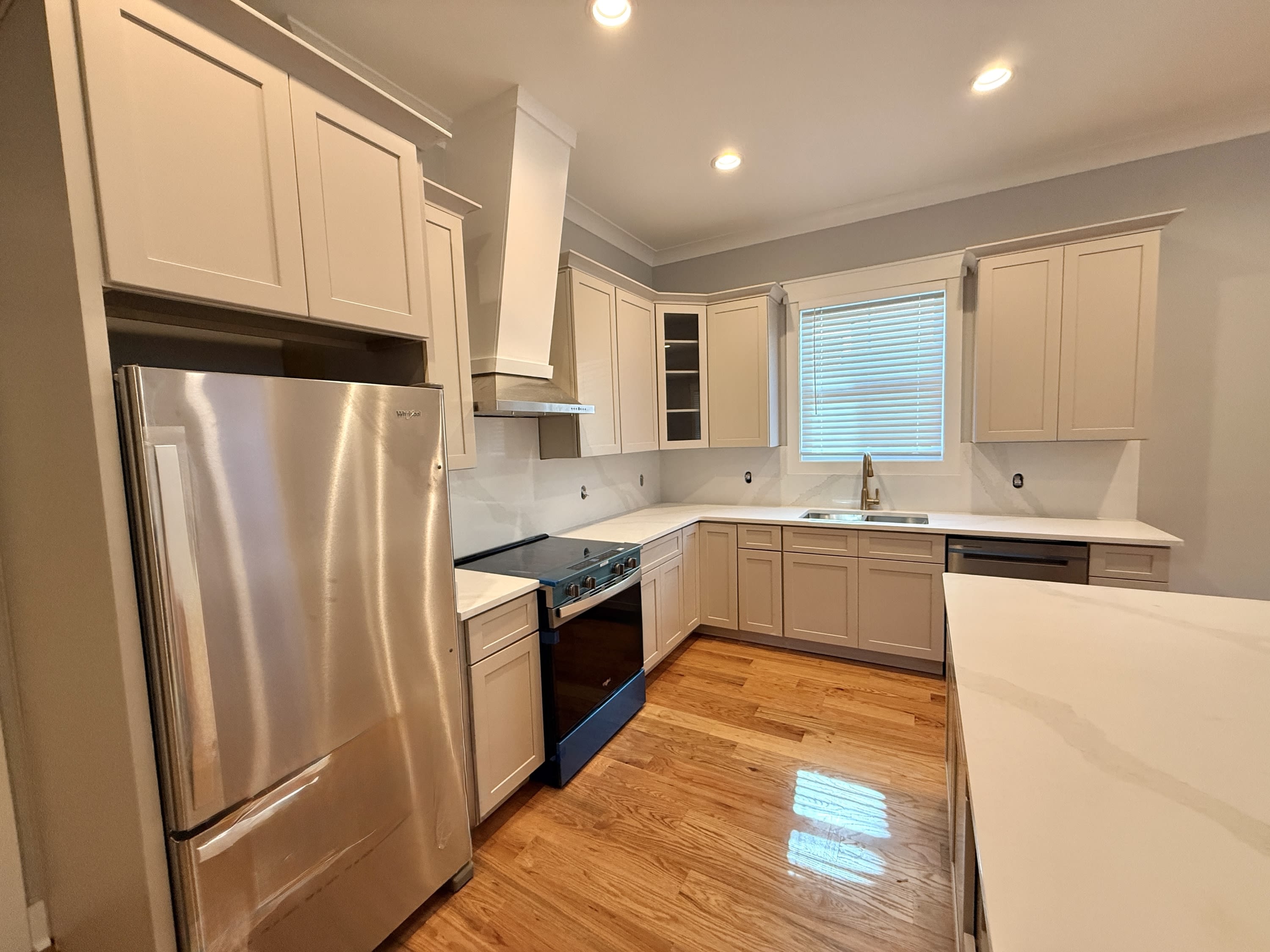 2305 Whitaker StUnit A – photo 4