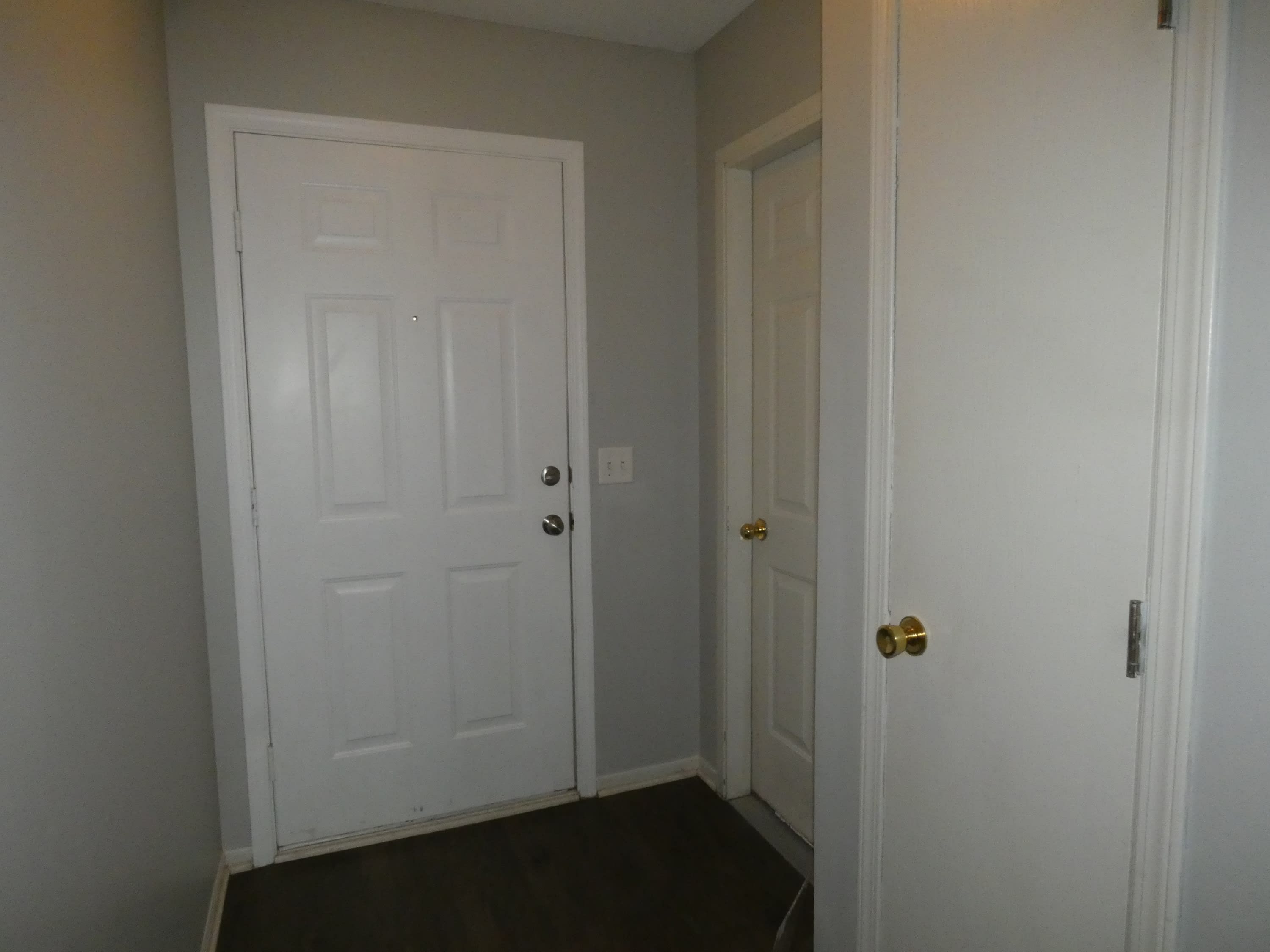 10632 N Locust Ct. – photo 2