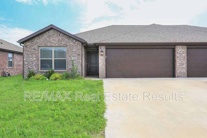 480 Rama St – photo 2